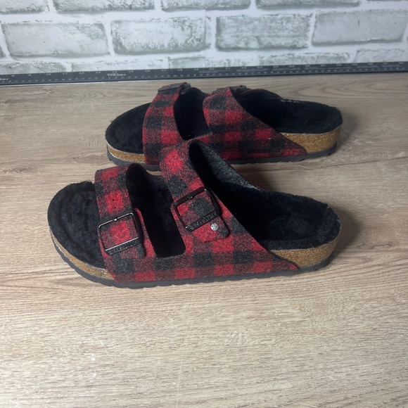 BIRKENSTOCK Arizona Rivet plaid red sandals - Picture 2 of 7